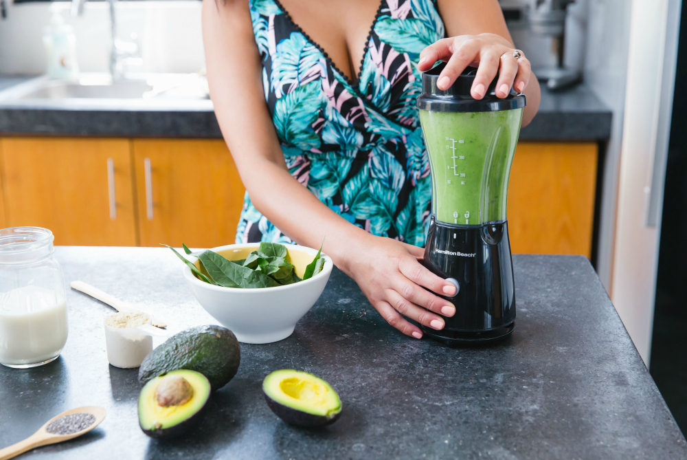 What's the Best Portable Blender for Travel? 9 Small Options